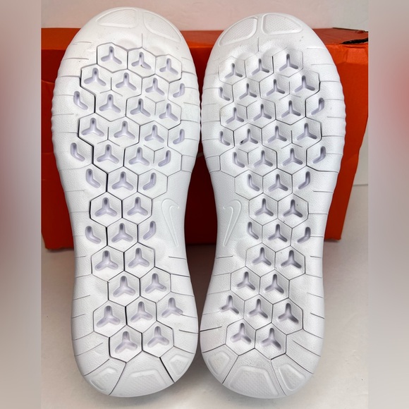 Nike Womens Free RN 2018 White/Black Running Shoes Sz 9 New with Box! 942837-100 - Picture 10 of 16